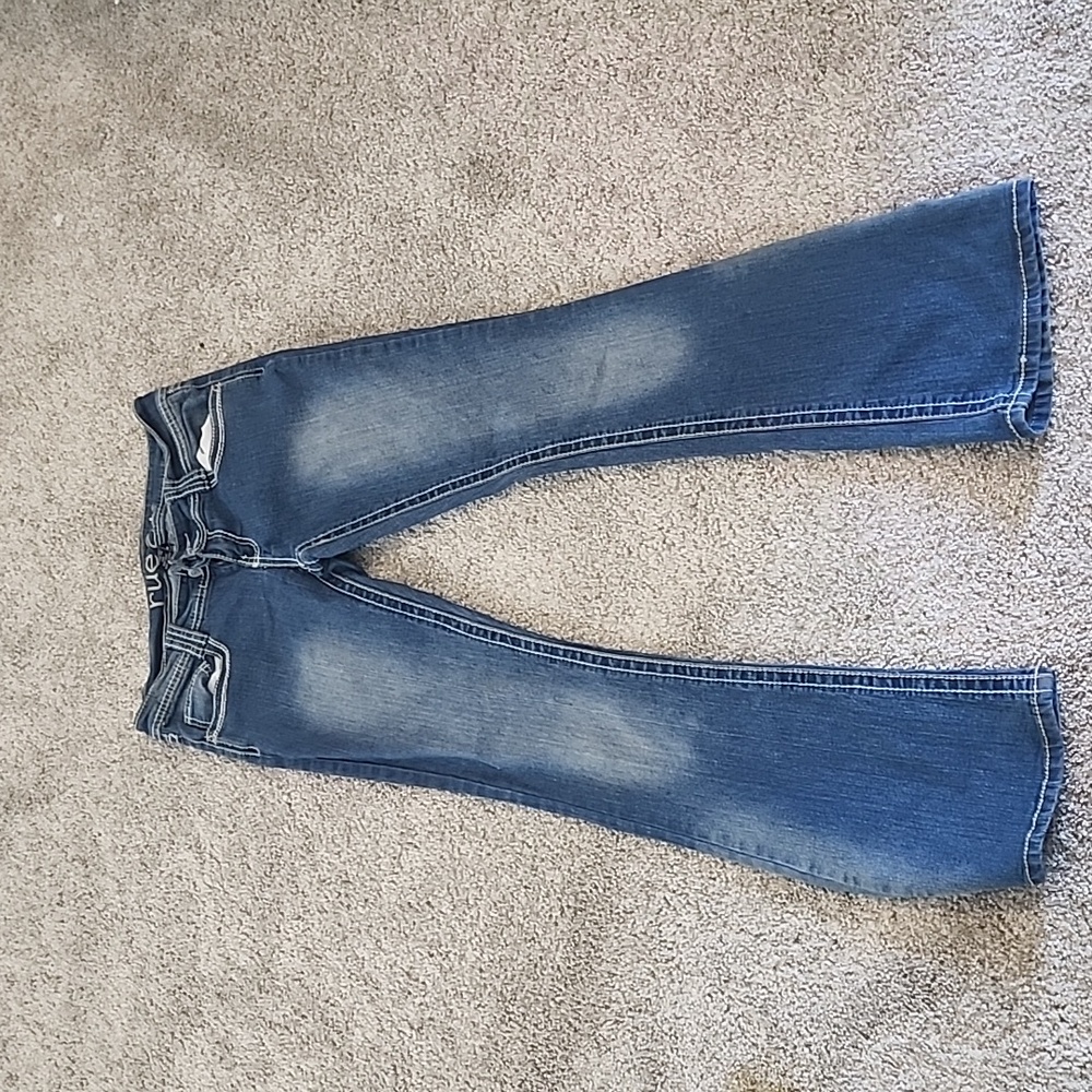 Women's size 5/6 rue 21 lightly worn jeans. Boot cut